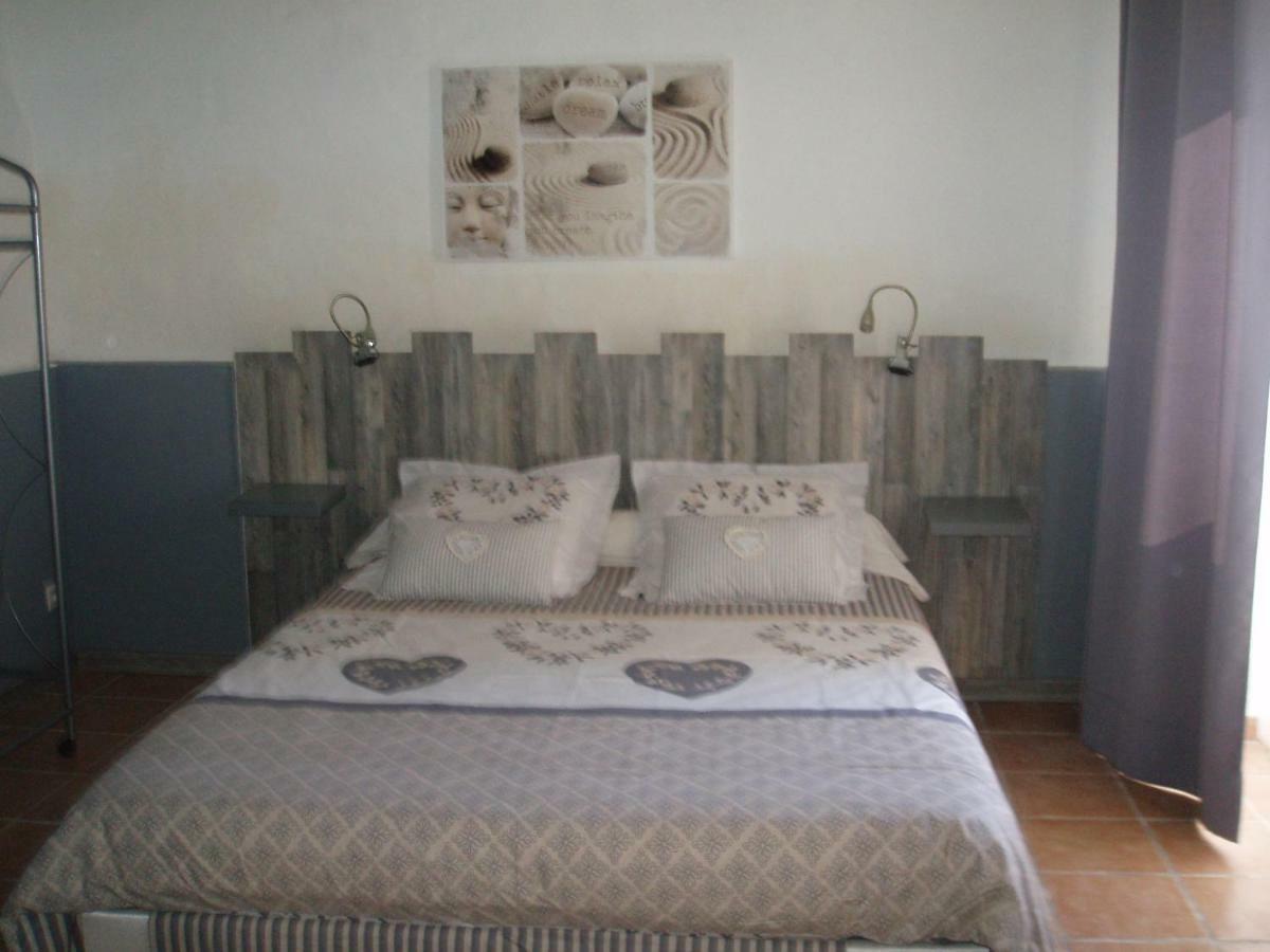 Les Vingalieres Bed & Breakfast Salernes Exterior foto